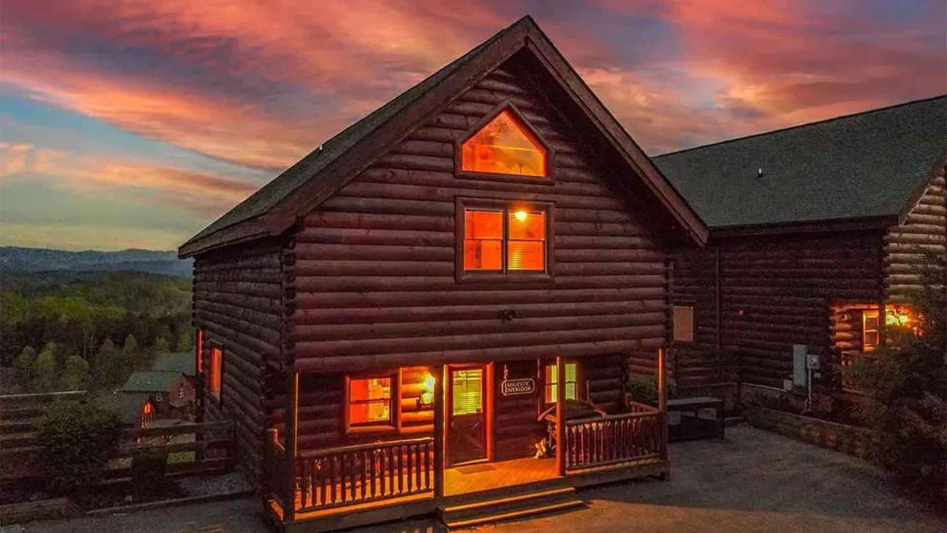 New Majestic 5 Star Amazing View, Pool, Hot Tub! Villa Pigeon Forge Exterior photo