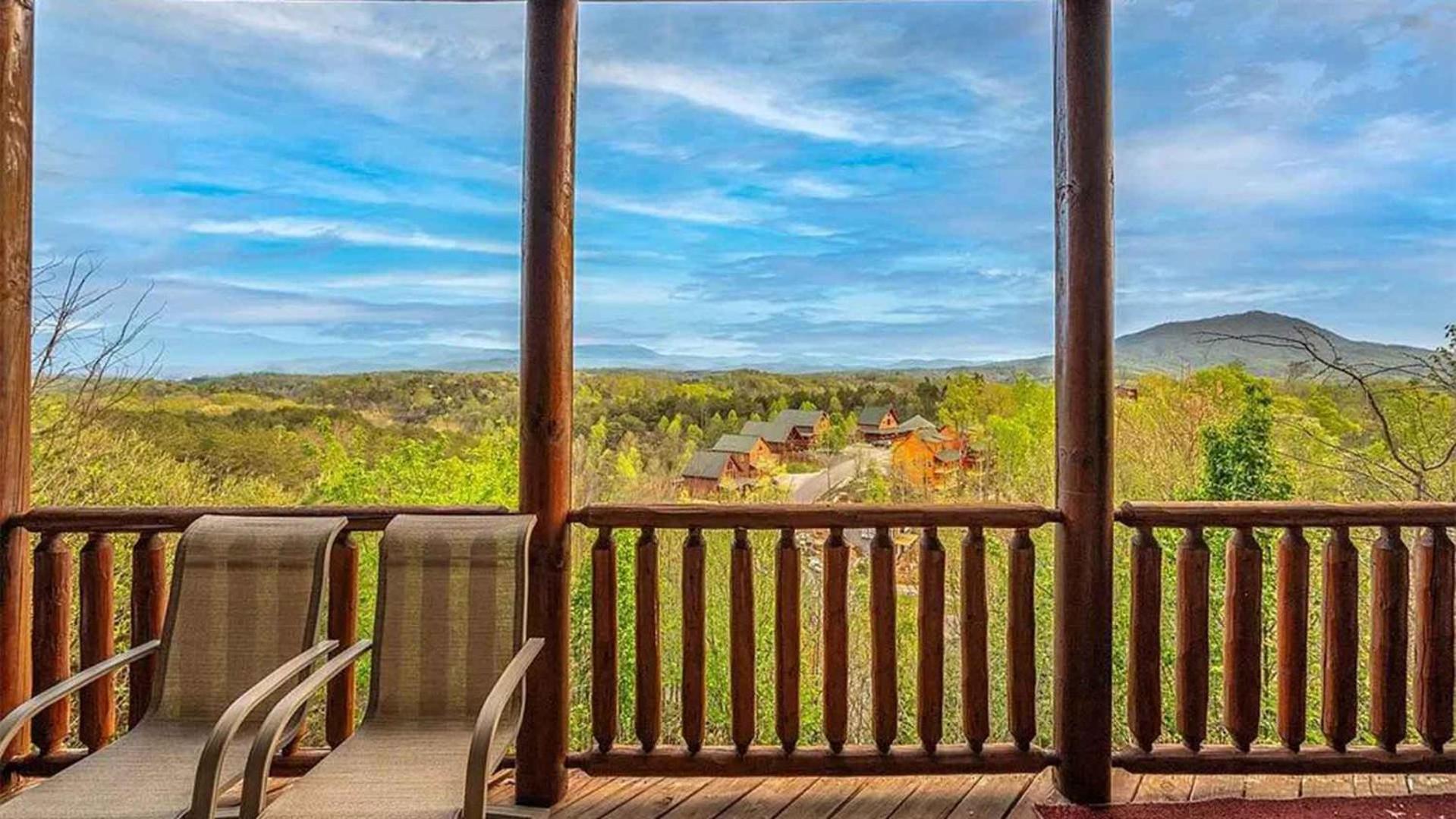 New Majestic 5 Star Amazing View, Pool, Hot Tub! Villa Pigeon Forge Exterior photo