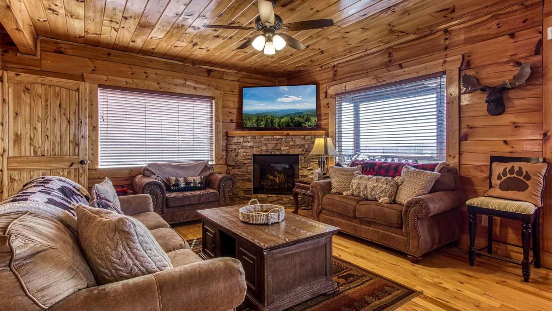 New Majestic 5 Star Amazing View, Pool, Hot Tub! Villa Pigeon Forge Exterior photo