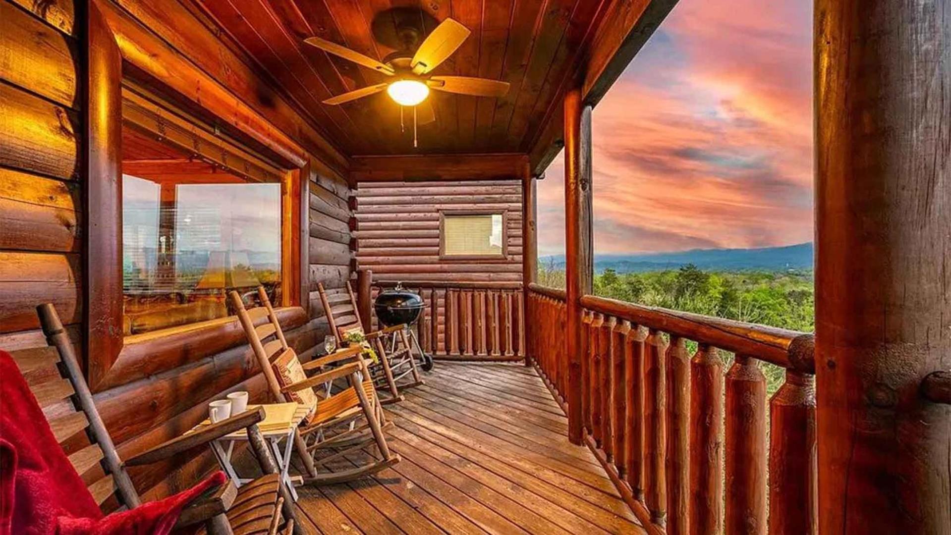 New Majestic 5 Star Amazing View, Pool, Hot Tub! Villa Pigeon Forge Exterior photo